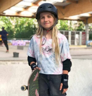 LUCIE SKATE … ET ELLE A BIEN RAISON
